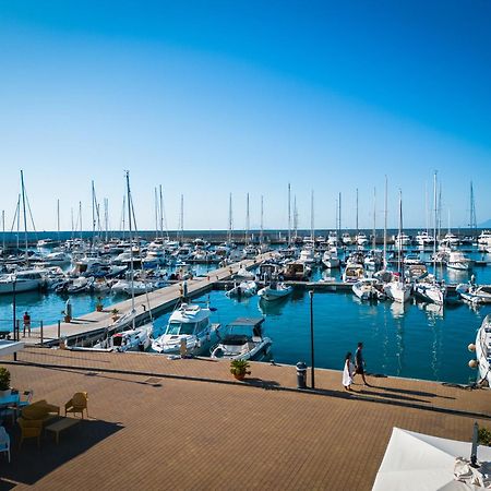 Sestante Marina Motel Capo dʼOrlando Екстериор снимка