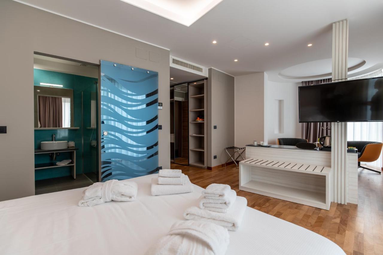 Sestante Marina Motel Capo dʼOrlando Екстериор снимка