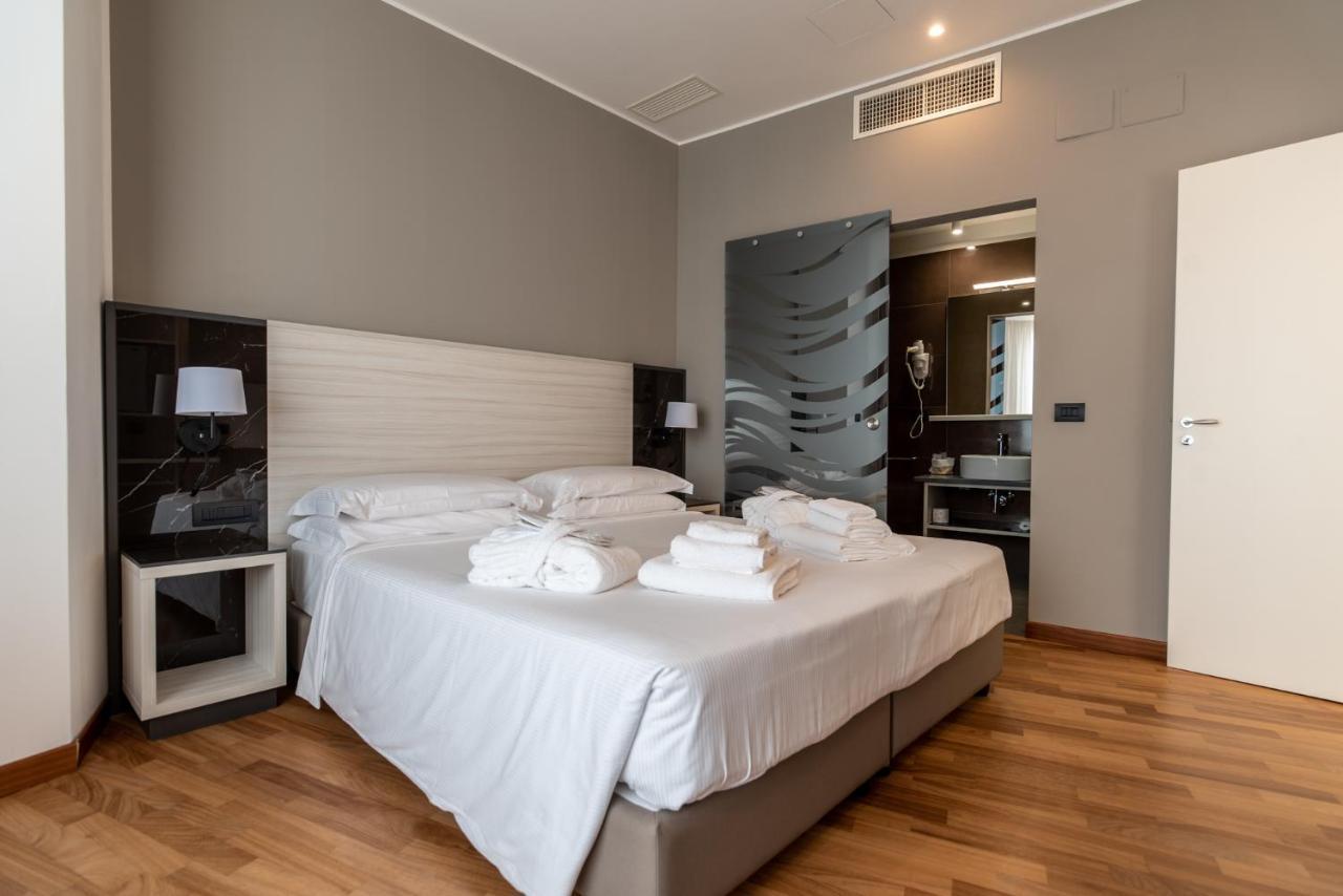 Sestante Marina Motel Capo dʼOrlando Екстериор снимка