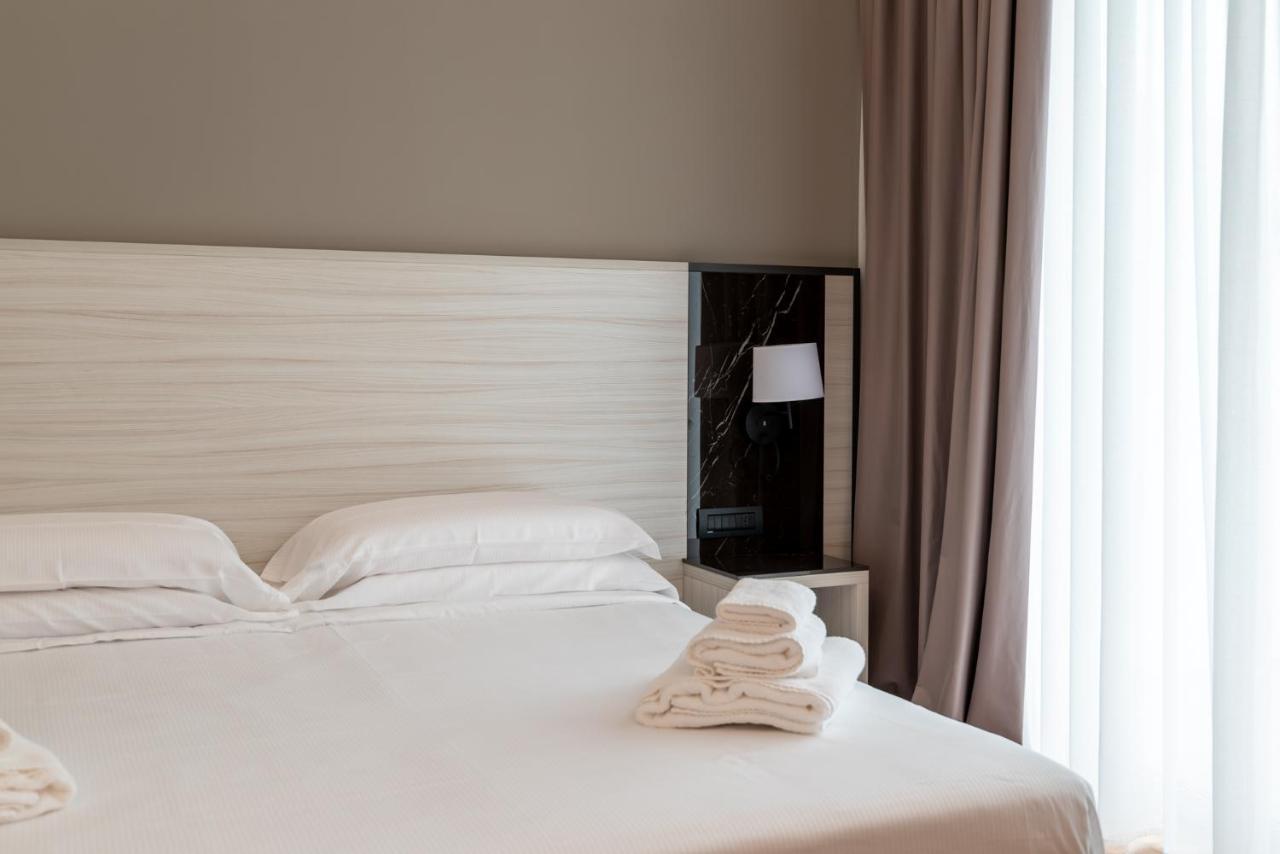 Sestante Marina Motel Capo dʼOrlando Екстериор снимка